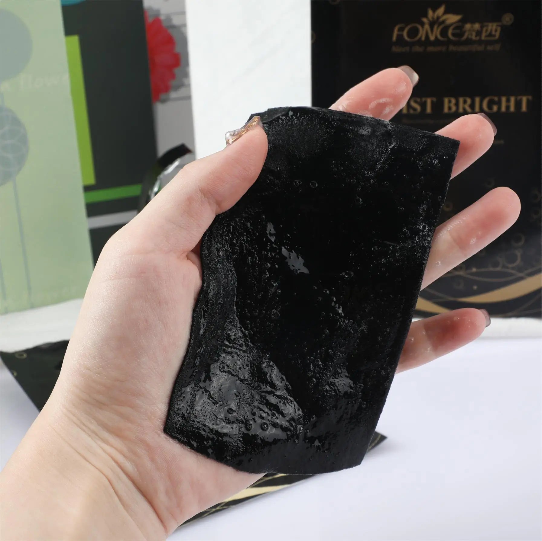 Mascarilla Detox de Burbujas Negras (10 pcs)